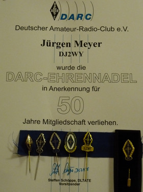 Ehrenurkunde und Ehrennadeln DJ2WY