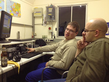 Ausbildungsfunkbetrieb: Simeon (DC2KF) mit unserem SWL Daniel