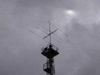 Gitterturm mit Relaisantenne