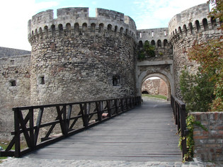 The Despots Gate, built in the 15th century. Former main gate to the upper city. Today it is used as an astromic observatory.