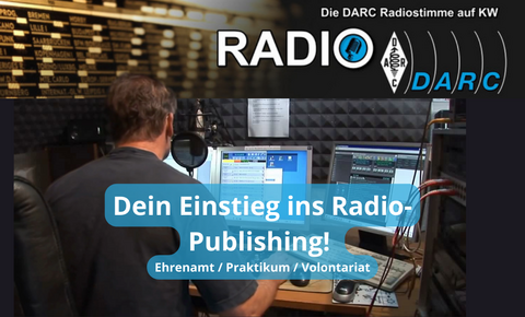 Ein Redakteur von Radio DARC mit Kopfhörern am Mikrofon während einer Produktion. Darunter der Text: Dein Einstieg ins Radio Publishing! Ehrenamt / Praktikum / Volontariat.