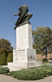 Monument of gratitude to France located in the Kalemegdan park