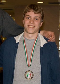 and Fabian, DJ1YFK, wins the bronze medal