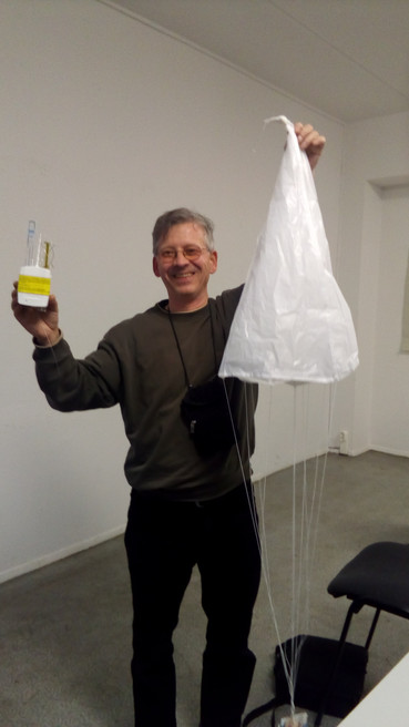 OVV Ralf, DL1BQF nach erfolgreicher Jagd auf einen Wetterballon