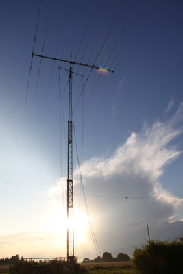 Bild Neu: ... auch der Mast unterm OB 12-4