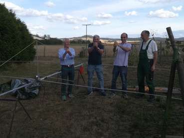 Die Crew bei der Beschwörung der Bedingungen ( DJ7IK / DK8ZB / DJ0MY / DO8MM )