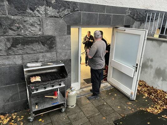 Grillen im Regen