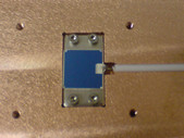 Detail des Anschlusses an den Widerstand, die Lötfahne wurde trapezförmig zugeschnitten.