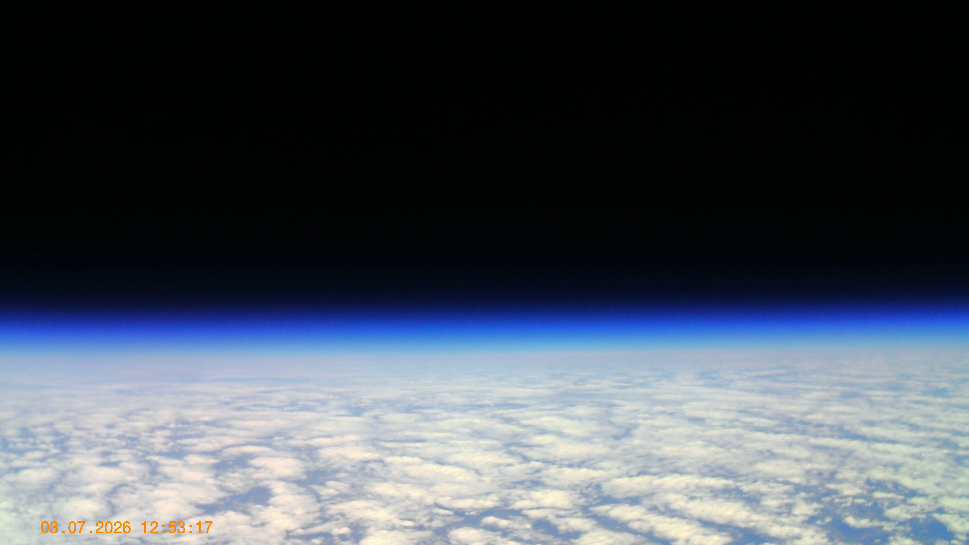 Blick aus der Stratosphäre, aufgenommen von der Nutzlast von FunkGrassi